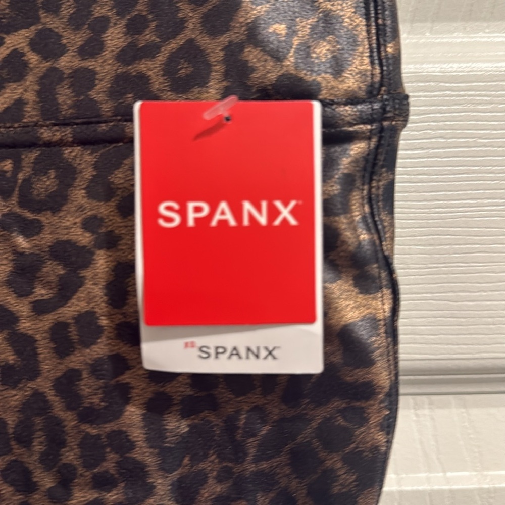 NWT, Leopard Spanx, XL. - Picture 2 of 3